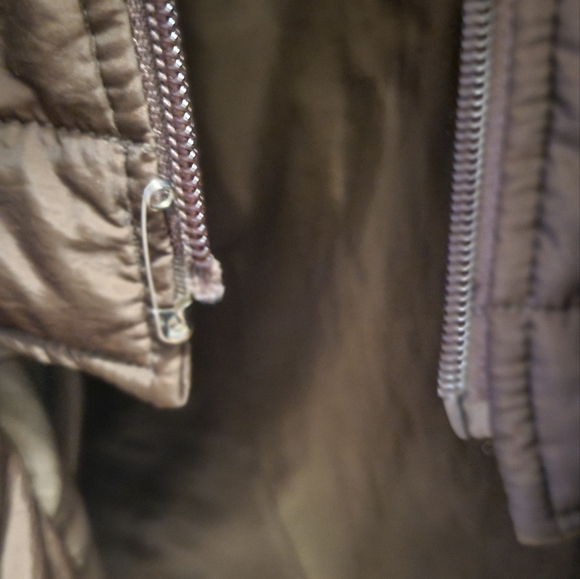 Women's Winter Coat - Picture 7 of 9